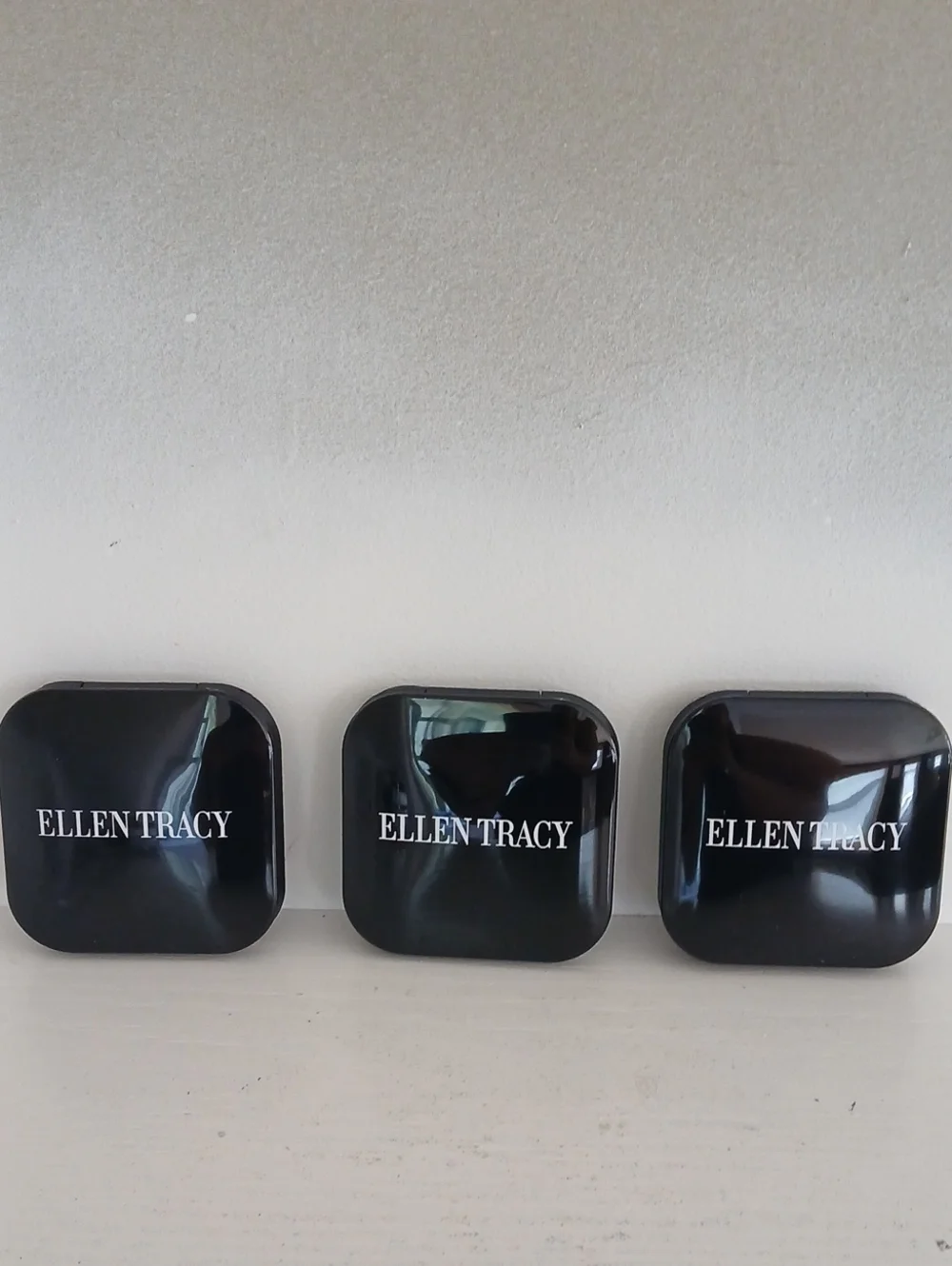 Ellen Tracy Eyeshadow Palette Choose 1